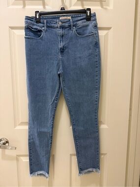 Levi's Light Blue Ankle Crop Skinny Jeans